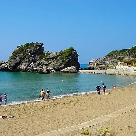 Ξενοδοχείο With Swimming Pool And Sea View - Pelekas Beach, Corfu